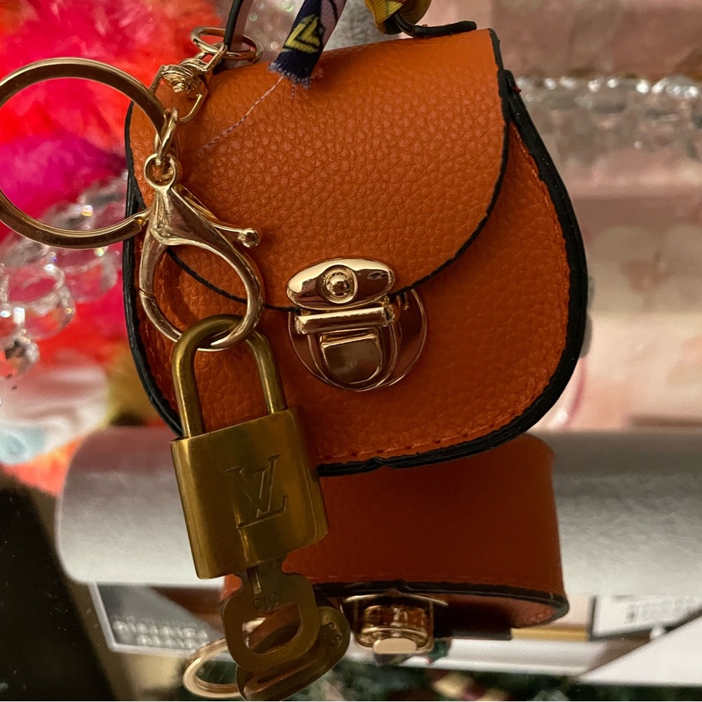Louis Vuitton lock and key #313 with Orange Designer Mini Bag Charm - Picture 3 of 5